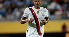 皇马与巴萨：控球至上与快速反击的足球战术对决